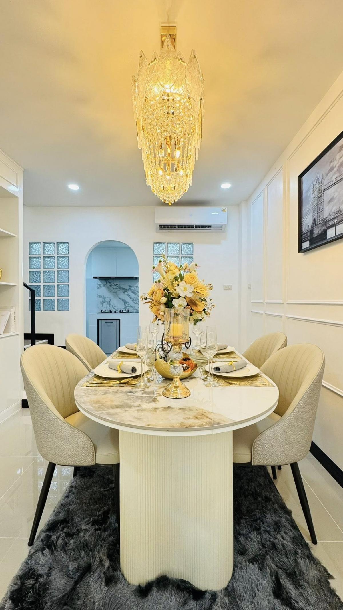 ทาวน์เฮ้าส์ หมู่บ้านรัตนากร 12 / 2 ห้องนอน (ขาย), Townhouse หมู่บ้านรัตนากร 12 / 2 Bedrooms (FOR SALE) BEWN245