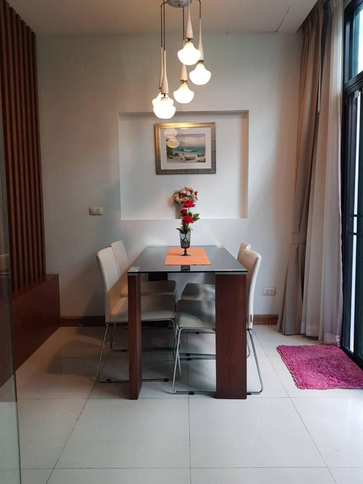 ทาวน์โฮม เลอตัน ทาวน์ / 3 ห้องนอน (ขาย), Townhome Leaton Town / 3 Bedrooms (FOR SALE) AOM153