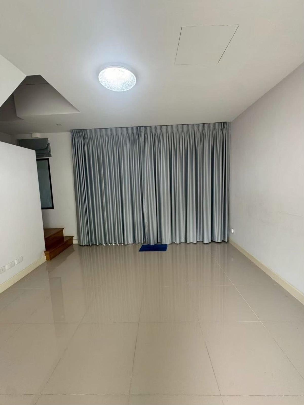 ทาวน์โฮม บ้านกลางเมือง ราชพฤกษ์ - รัตนาธิเบศร์ / 3 ห้องนอน (ให้เช่า), Townhome Baan Klang Muang Ratchaphruek - Rattanathibet / 3 Bedrooms (FOR RENT) EARK001