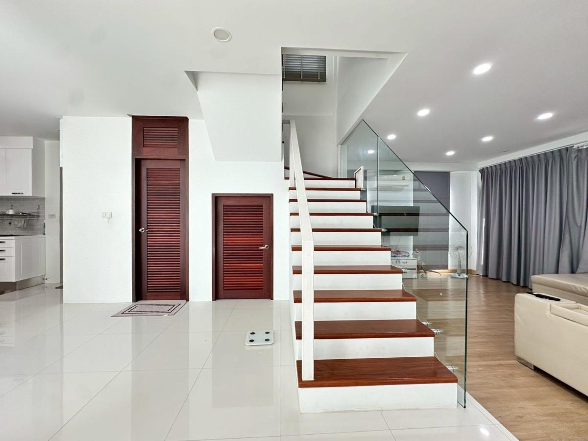 บ้านเดี่ยว มัณฑนา ปิ่นเกล้า พระราม 5 / 4 ห้องนอน (ขาย), House Manthana Pinklao Rama 5 / 4 Bedrooms (FOR SALE) EARK006