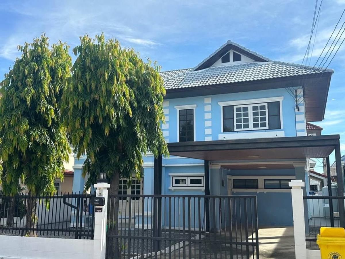 บ้านเดี่ยว หมู่บ้านมณียา รัตนาธิเบศร์ / 3 ห้องนอน (ให้เช่า), House Maneeya - Rattanathibet / 3 Bedrooms (FOR RENT) EARK024