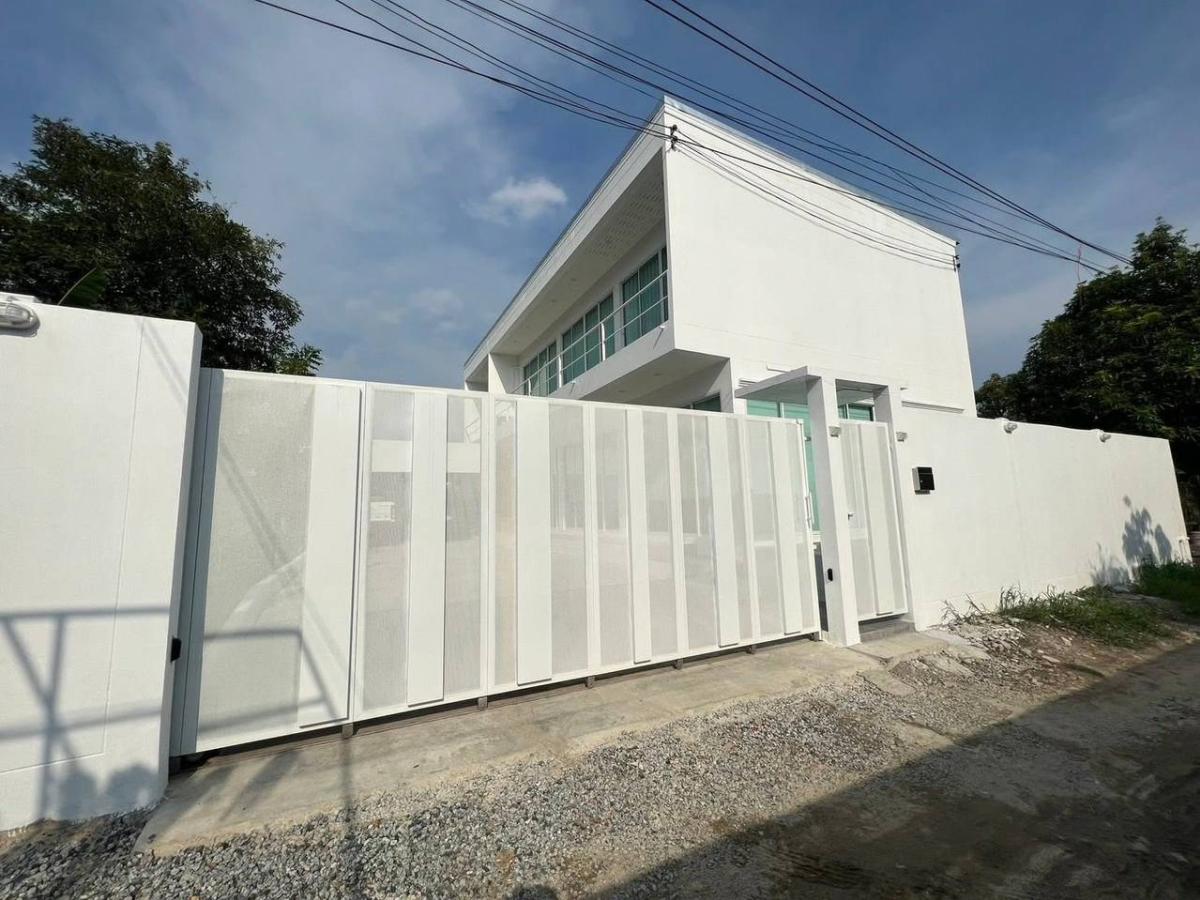 บ้านเดี่ยว บ้านเดี่ยว ซอย ลาดกระบัง 1 / 5 ห้องนอน (ให้เช่า), House บ้านเดี่ยว ซอย ลาดกระบัง 1 / 5 Bedrooms (FOR RENT) BZD225