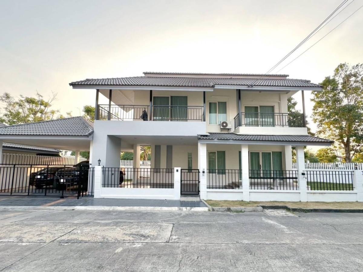 บ้านเดี่ยว บ้านซื่อตรง โคซี่ บางบัวทอง 340 / 4 ห้องนอน (ให้เช่า), House Suetrong Cozy Bang Bua Thong-340 / 4 Bedrooms (FOR RENT) EARK037