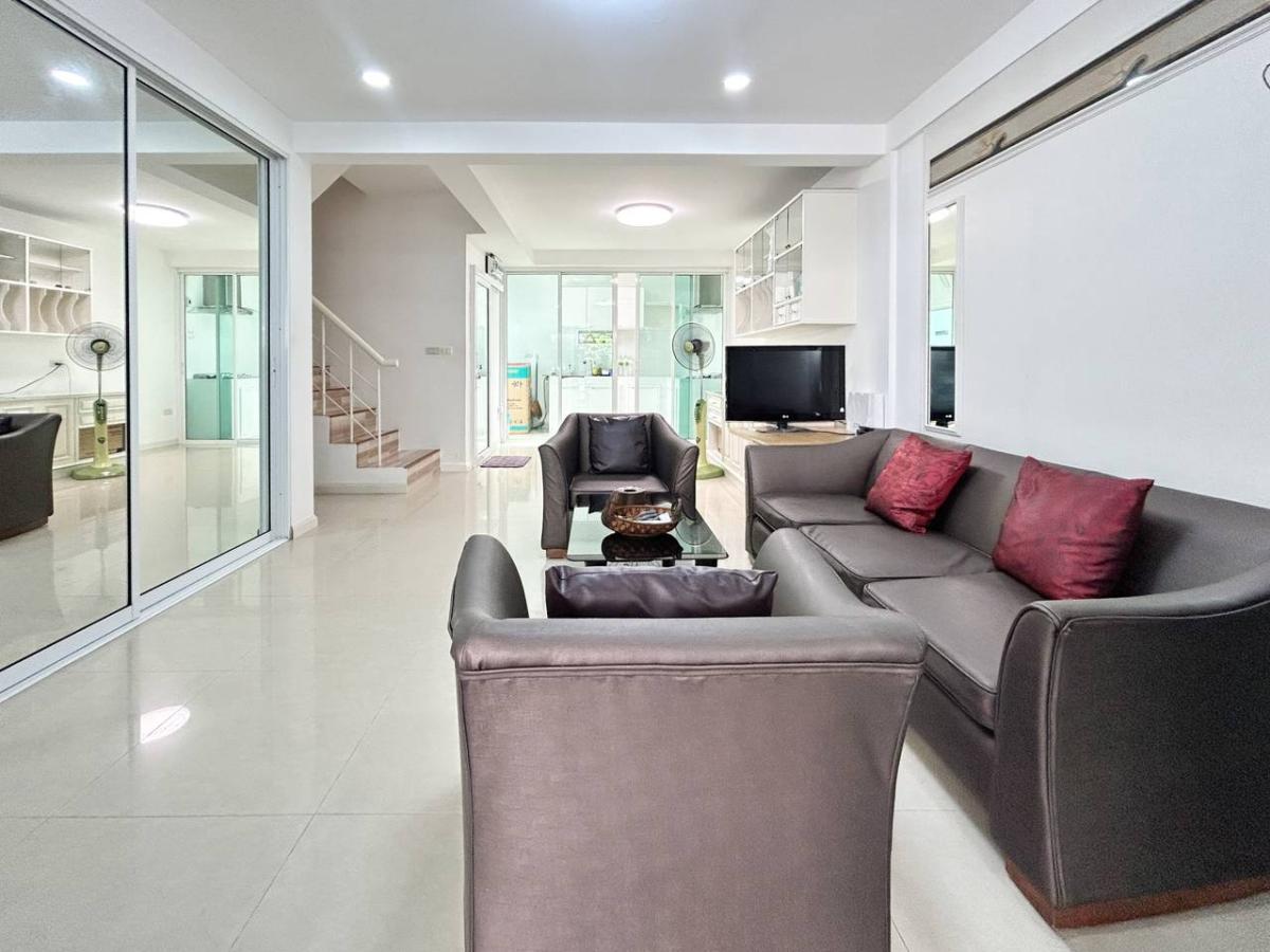 ทาวน์โฮม ศุภาลัยวิลล์ สุขุมวิท-ศรีนครินทร์ / 3 ห้องนอน (ขาย), Townhome ศุภาลัยวิลล์ สุขุมวิท-ศรีนครินทร์ / 3 Bedrooms (FOR SALE) GNG174