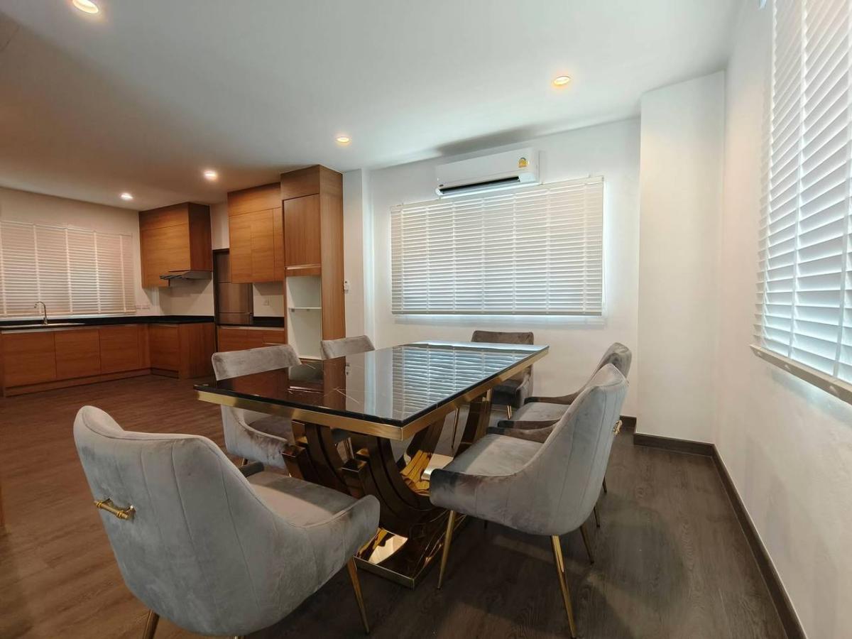 บ้านเดี่ยว บ้านเดี่ยว 3 ชั้น ซอยสุขุมวิท 65 / 4 ห้องนอน (ขาย), House บ้านเดี่ยว 3 ชั้น ซอยสุขุมวิท 65 / 4 Bedrooms (FOR SALE) GNG189