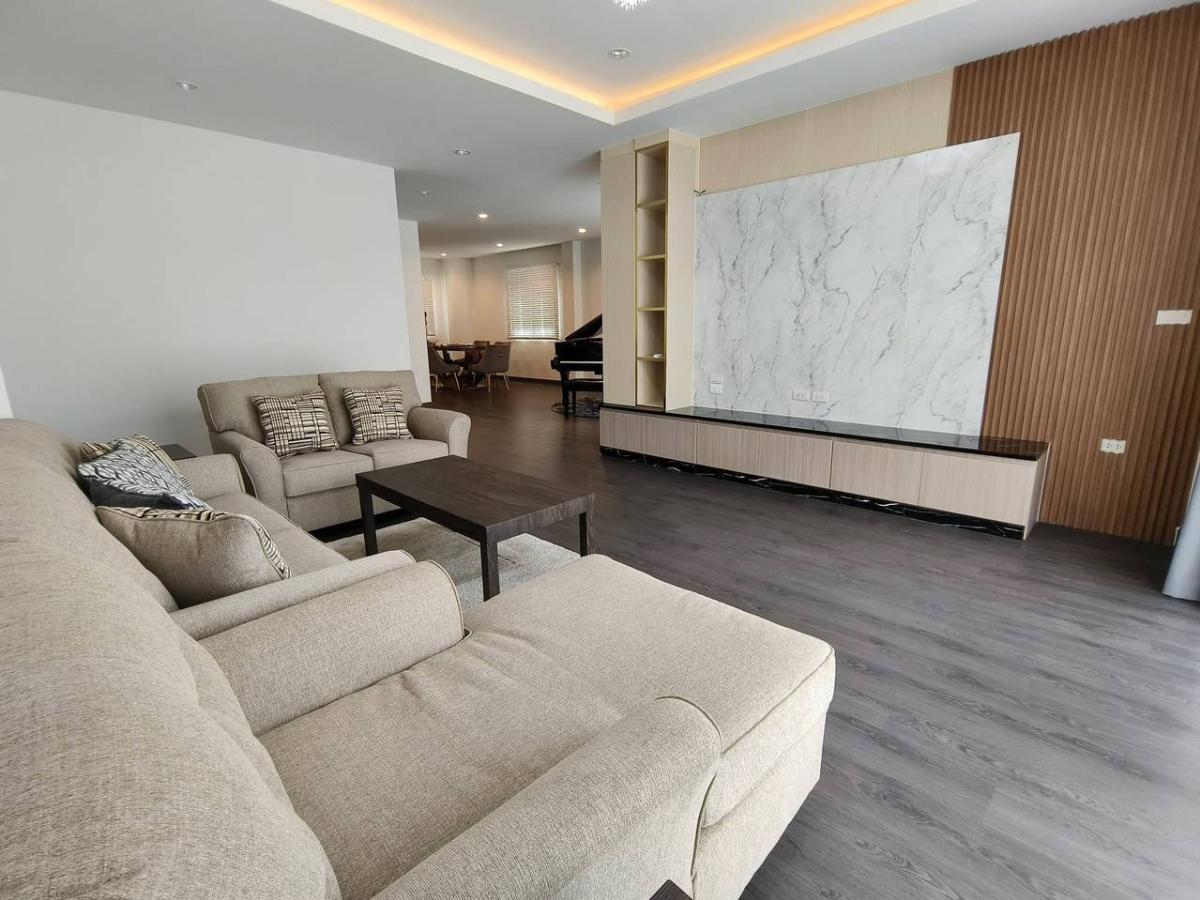 บ้านเดี่ยว บ้านเดี่ยว 3 ชั้น ซอยสุขุมวิท 65 / 4 ห้องนอน (ให้เช่า), House บ้านเดี่ยว 3 ชั้น ซอยสุขุมวิท 65 / 4 Bedrooms (FOR RENT) GNG189