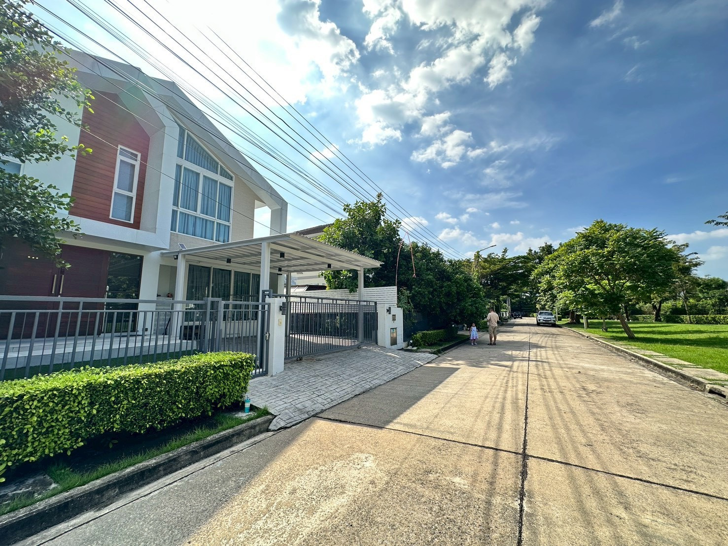 บ้านเดี่ยว มัณฑนา ปิ่นเกล้า พระราม 5 / 4 ห้องนอน (ขาย), House Manthana Pinklao Rama 5 / 4 Bedrooms (FOR SALE) EARK006