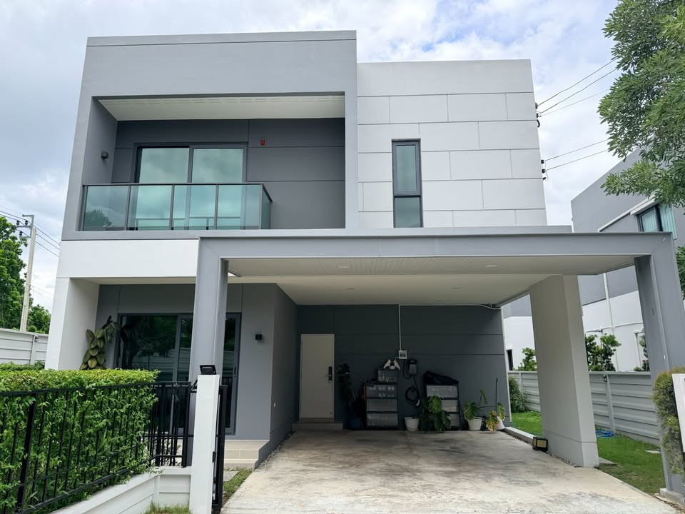 บ้านเดี่ยว เซนโทร ชัยพฤกษ์ - แจ้งวัฒนะ 3 / 3 ห้องนอน (ขาย), House Centro Chaiyaphruek-Chaengwattana 3 / 3 Bedrooms (FOR SALE) EARK047