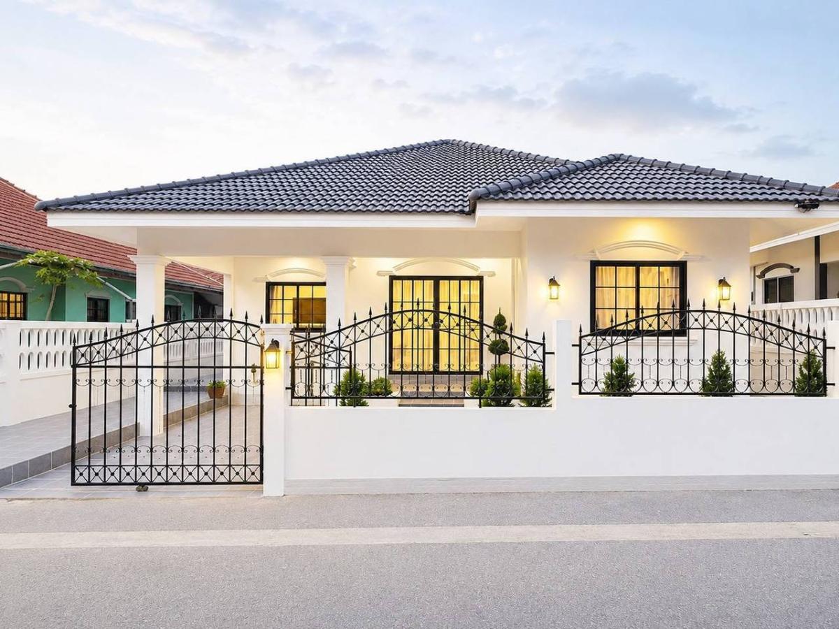 หมู่บ้านโชคชัย 5 / 3 ห้องนอน (ขาย), Chokchai village 5 / 3 Bedrooms (FOR SALE) BEWN248