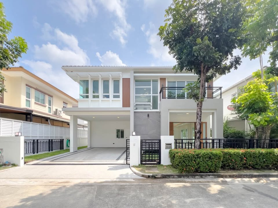 บ้านเดี่ยว บางกอก บูเลอวาร์ด สาทร - ปิ่นเกล้า 1 / 3 ห้องนอน (ขาย), House Bangkok Boulevard Sathorn - Pinklao 1 / 3 Bedrooms (FOR SALE) EARK002