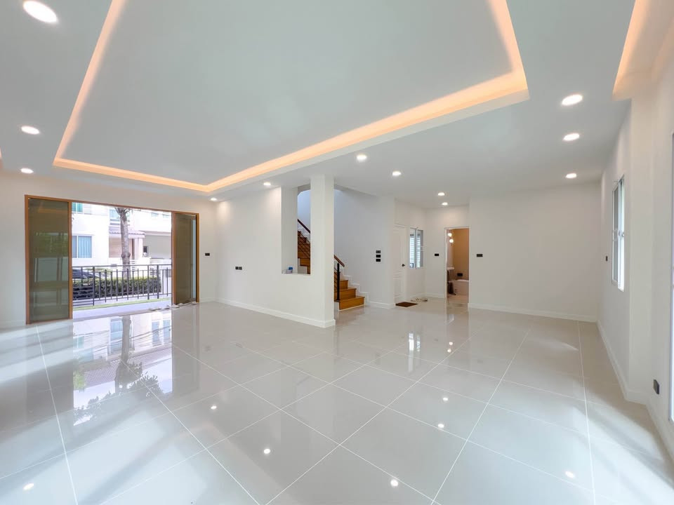 บ้านเดี่ยว บางกอก บูเลอวาร์ด สาทร - ปิ่นเกล้า 1 / 3 ห้องนอน (ขาย), House Bangkok Boulevard Sathorn - Pinklao 1 / 3 Bedrooms (FOR SALE) EARK002