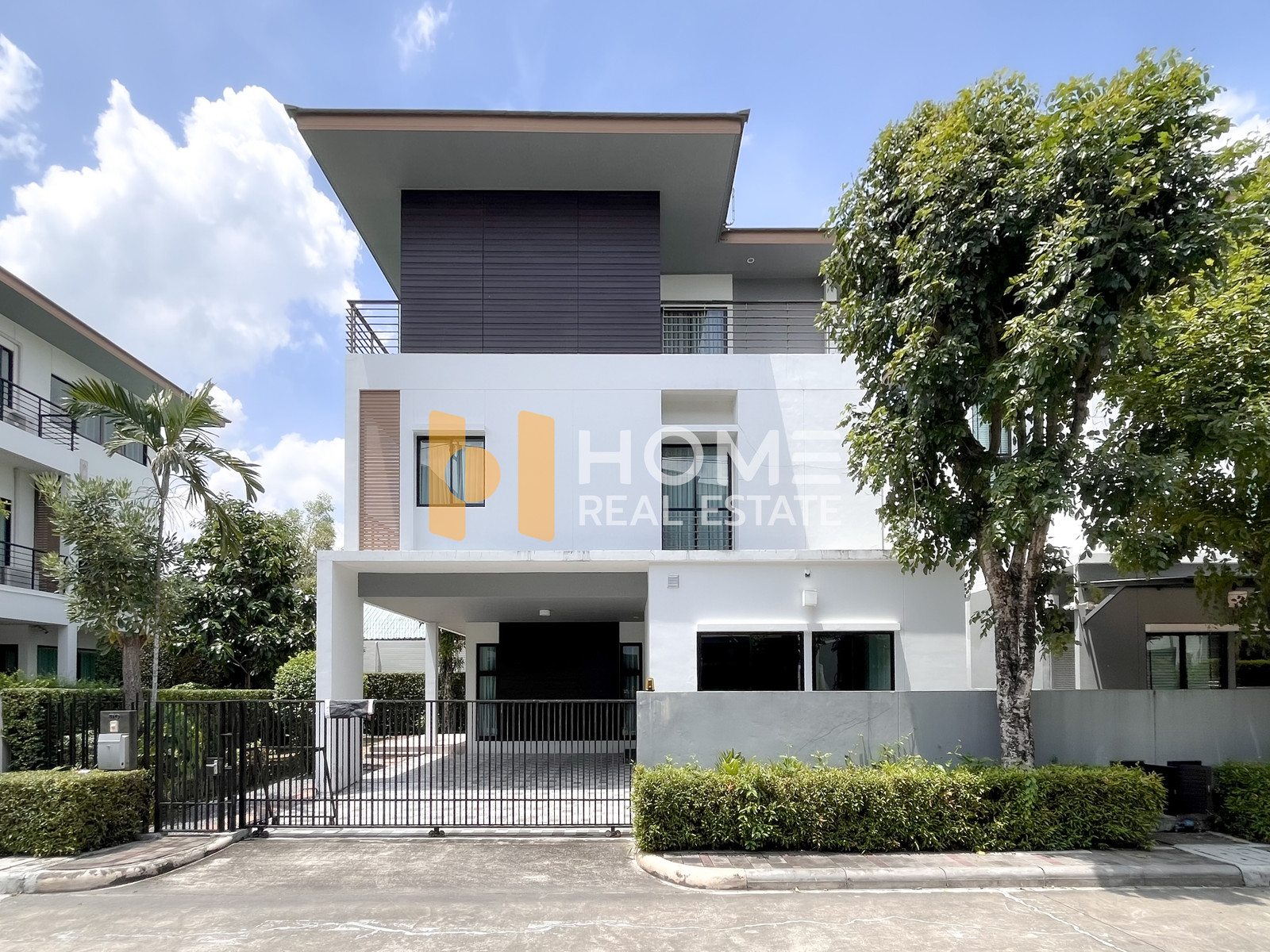 บ้านลุมพินี สวนหลวง ร.9 / 4 ห้องนอน (ขาย), Baan Lumpini Suanluang Rama 9 / 4 Bedrooms (FOR SALE) POON284