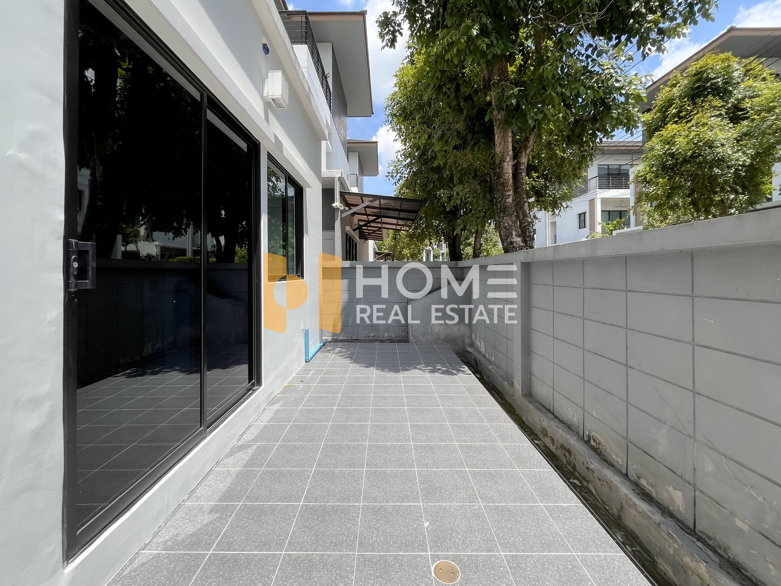 บ้านลุมพินี สวนหลวง ร.9 / 4 ห้องนอน (ขาย), Baan Lumpini Suanluang Rama 9 / 4 Bedrooms (FOR SALE) POON284