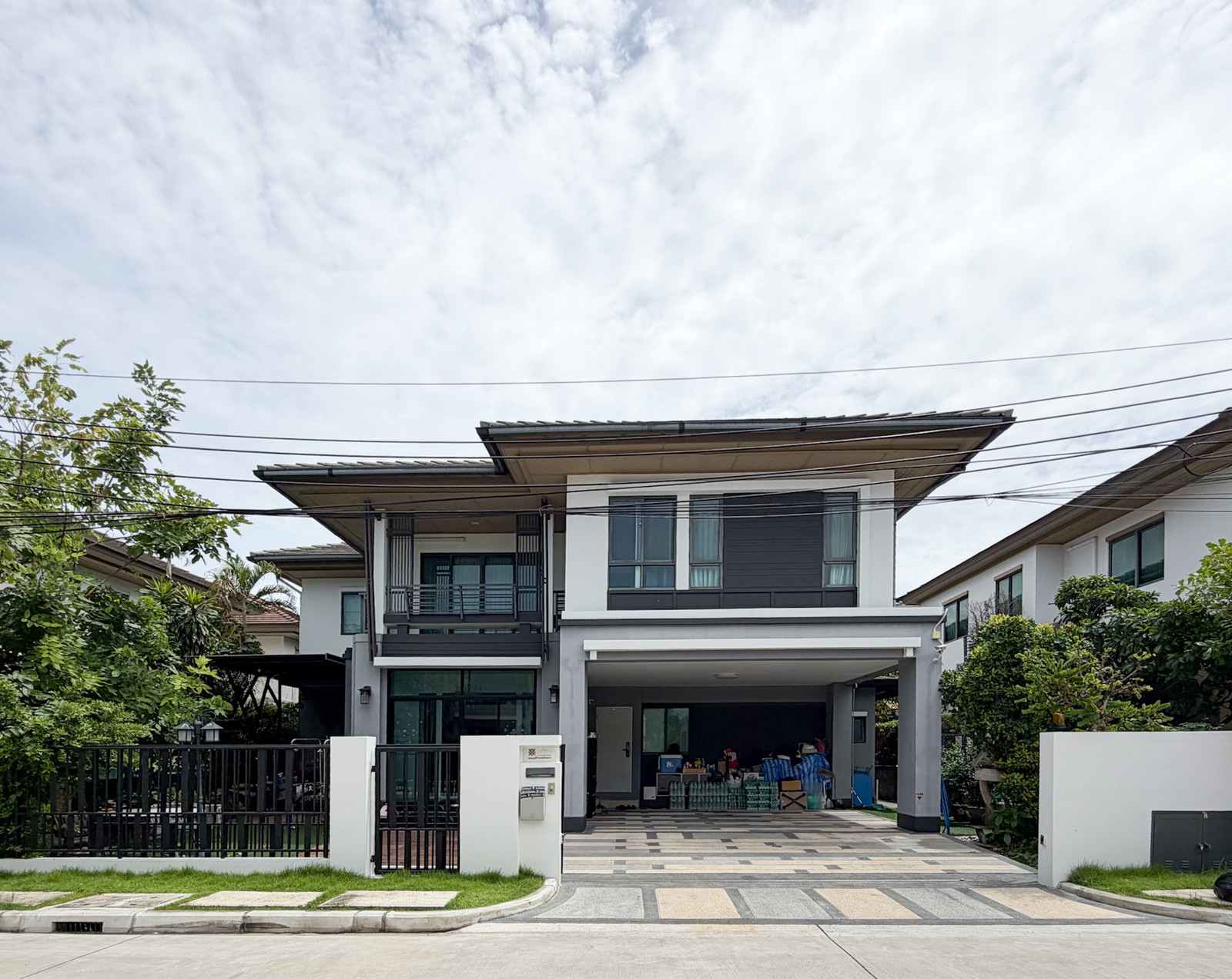 เศรษฐสิริ ราชพฤกษ์ - จรัญฯ สาย 1 / 4 ห้องนอน (ขาย), Setthasiri  Ratchaphruek - Charan Sai 1 / 4 Bedrooms (FOR SALE) BALL248