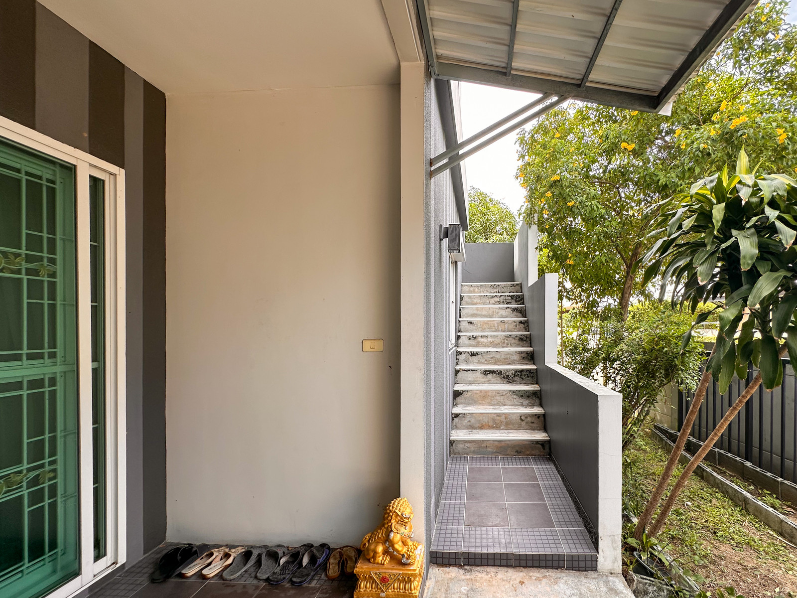 คาซ่า พรีเมี่ยม ราชพฤกษ์ พระราม 5 / 3 ห้องนอน (ขาย), Casa Premium Ratchapruek Rama 5 / 3 Bedrooms (FOR SALE) EARK036