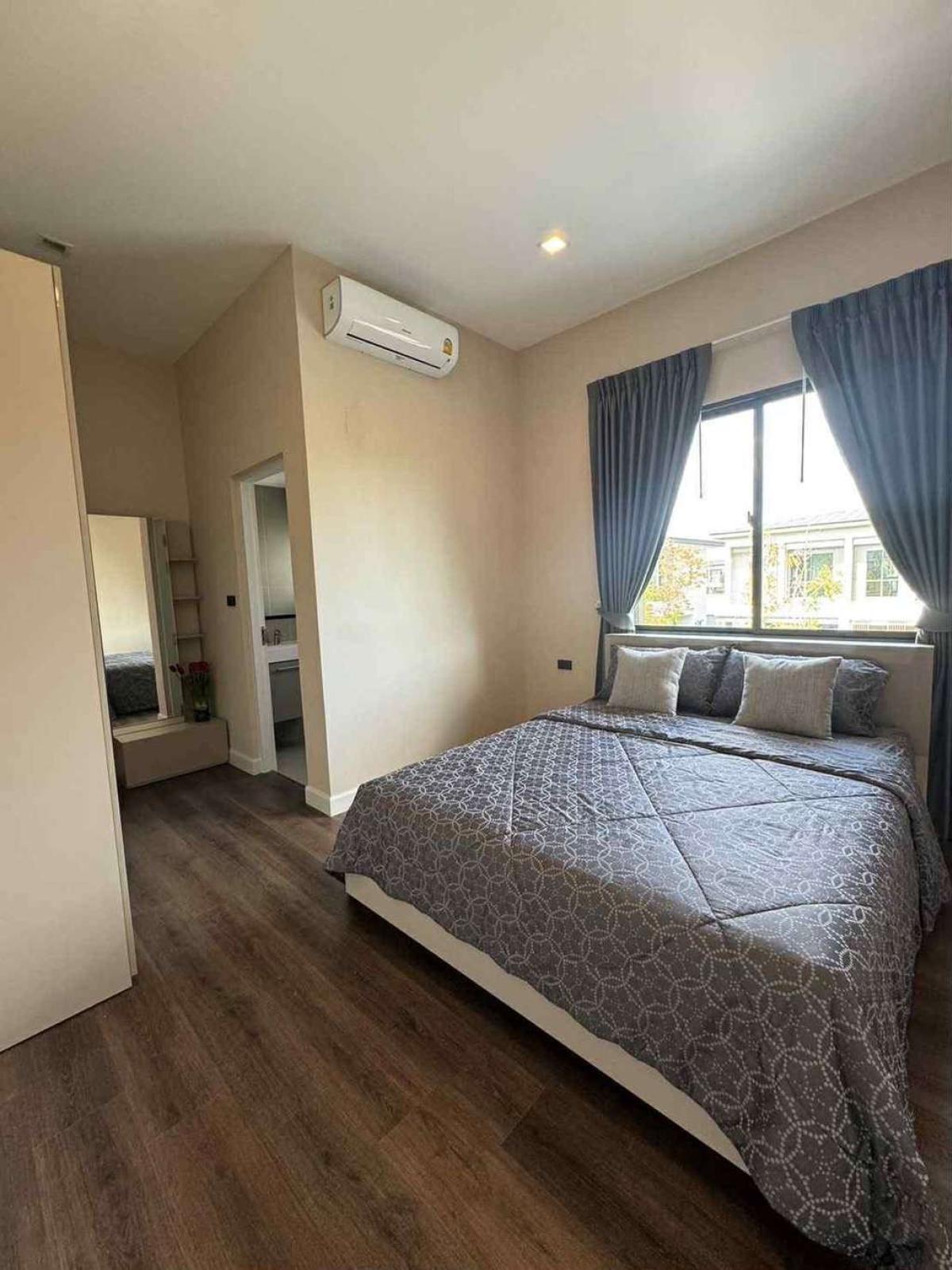 บางกอก บูเลอวาร์ด บางนา กม.5 / 4 ห้องนอน (ให้เช่า), Bangkok Boulevard Bangna KM.5 / 4 Bedrooms (FOR RENT) POON277