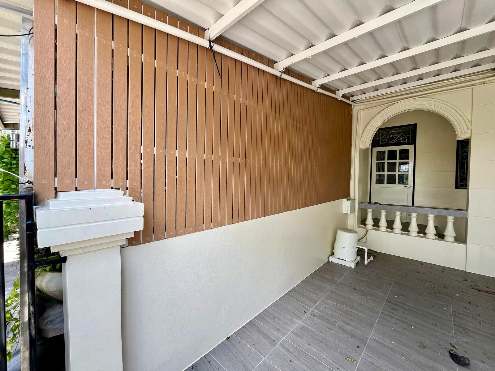 ทาวน์เฮ้าส์ 2 ชั้น ซอยประวิทย์และเพื่อน 8/2 / 3 ห้องนอน (ขาย), Two-story townhouse, Soi Prawit and Friends 8/2. / 3 Bedrooms (FOR SALE) GNG182