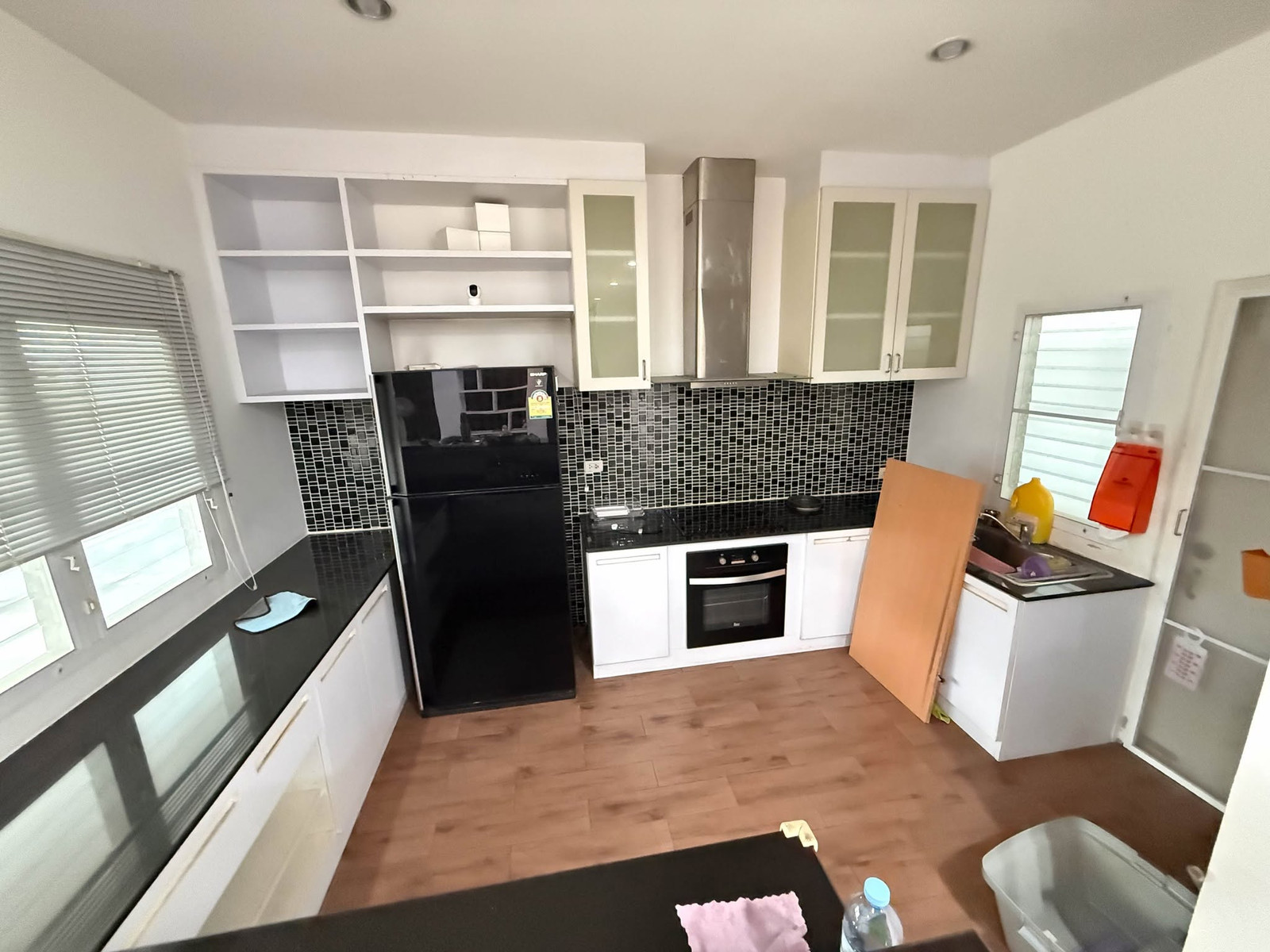 บ้านเดี่ยว 3 ชั้น พระราม 9 ซอย 62 / 4 ห้องนอน (เช่า), 3-story detached house Rama 9 Soi 62 (FOR RENT) BZD215