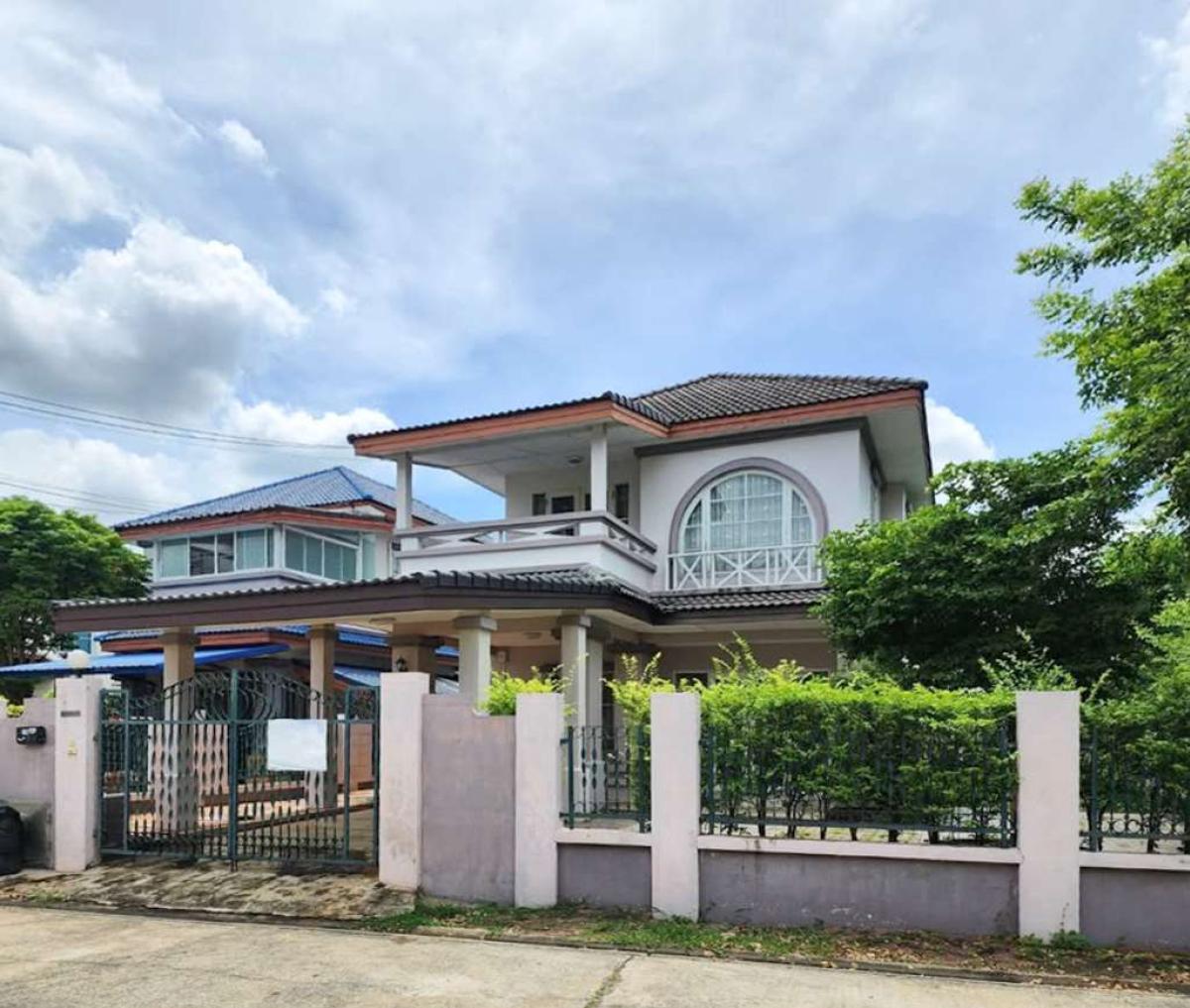 บ้านปาริชาต 345 บางคูวัด / 3 ห้องนอน (ขาย), Baan Parichard 345 Baangkoowat / 3 Bedrooms (FOR SALE) EARK053