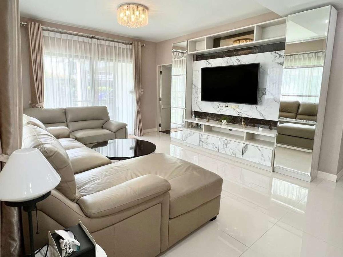 มัณฑนา บางนา กม.7 / 4 ห้องนอน (ขายพร้อมผู้เช่า), Mantana Bangna Km.7 / 4 Bedrooms (SALE WITH TENANT) DA054