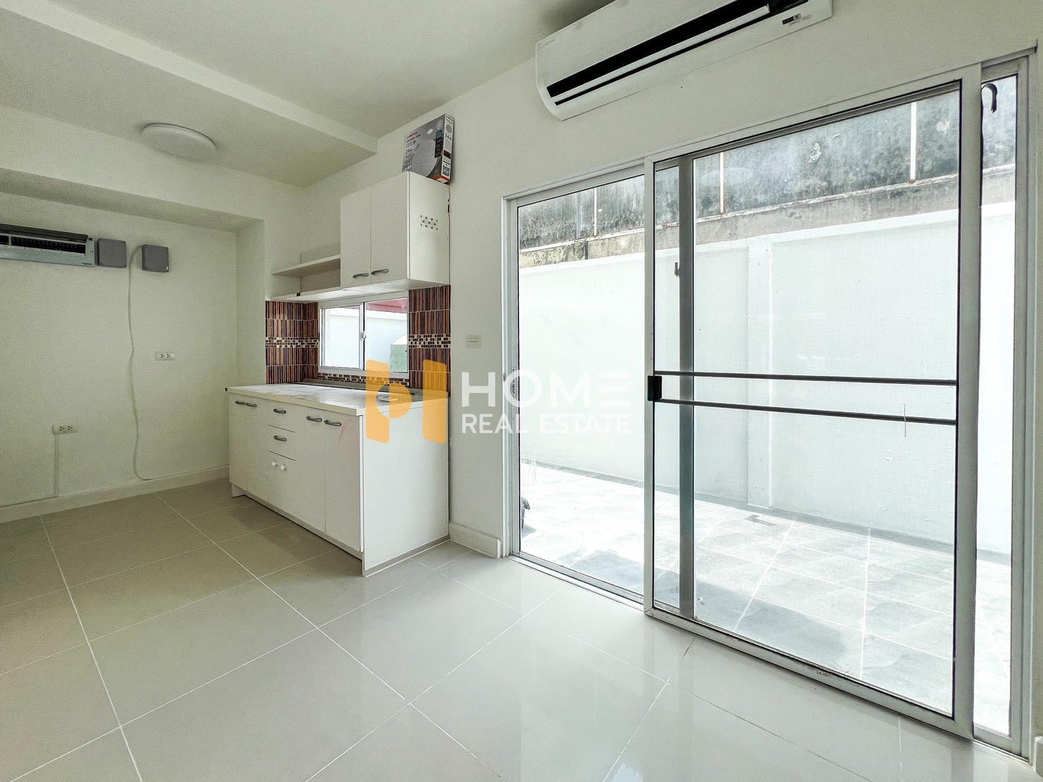 ทาวน์ อเวนิว พระราม 9 / 3 ห้องนอน (ขาย), Town Avenue Rama 9 / 3 Bedrooms (FOR SALE) BZD235