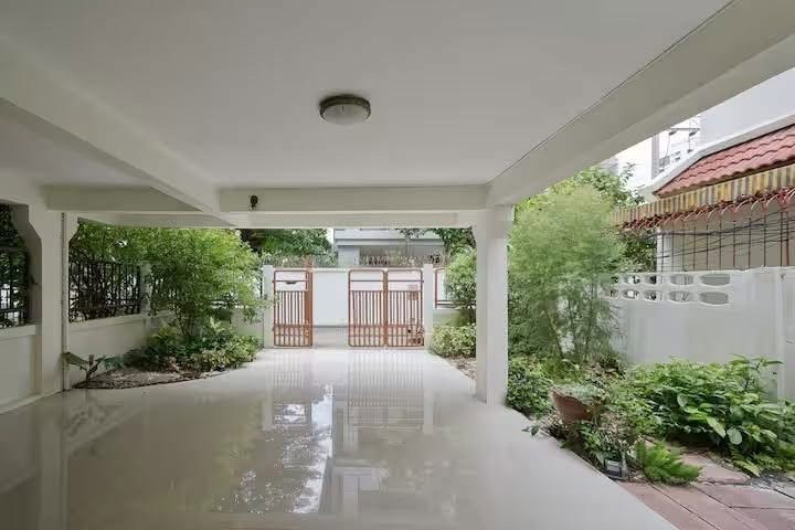 บ้านเดี่ยว สุขุมวิท 31 / 5 ห้องนอน (ให้เช่า), Detached house, Sukhumvit 31 / 5 Bedrooms (FOR RENT) GNG199