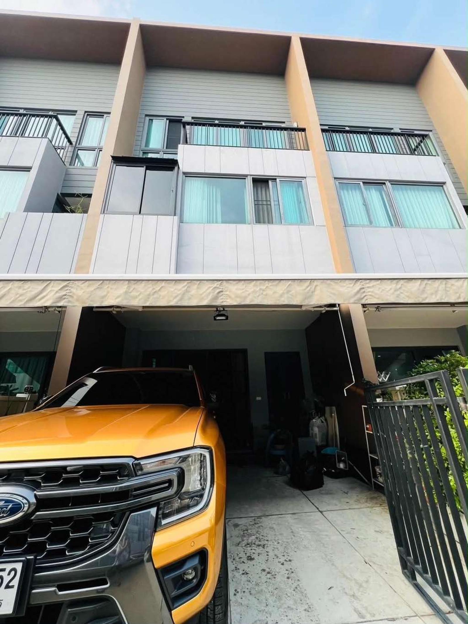 บ้านกลางเมือง สาทร - สุขสวัสดิ์ / 3 ห้องนอน (ขาย), Baanklangmuang Sathorn - Suksawat / 3 Bedrooms (FOR SALE) BNS190