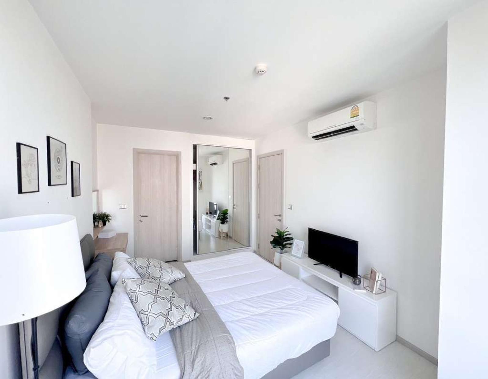 Rhythm Sukhumvit 42 / 1 Bedroom (SALE WITH TENANT), ริทึ่ม สุขุมวิท 42 / 1 ห้องนอน (ขายพร้อมผู้เช่า) PEII008