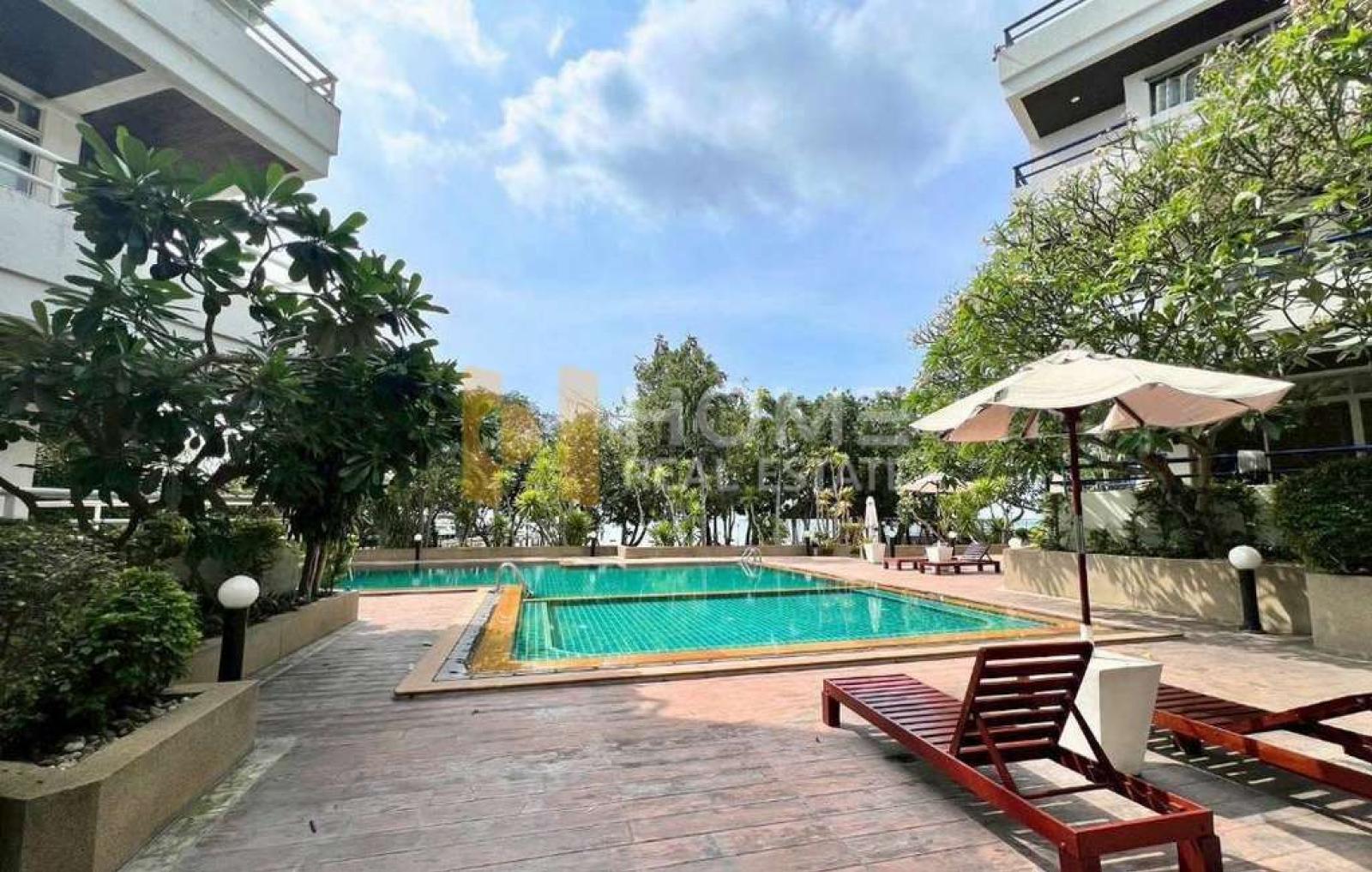 ทาวน์เฮ้าติดทะเล ศรีราชา / 4 ห้องนอน (ขาย), Townhouse by the sea Sriracha / 4 Bedrooms (FOR SALE) YEAN238
