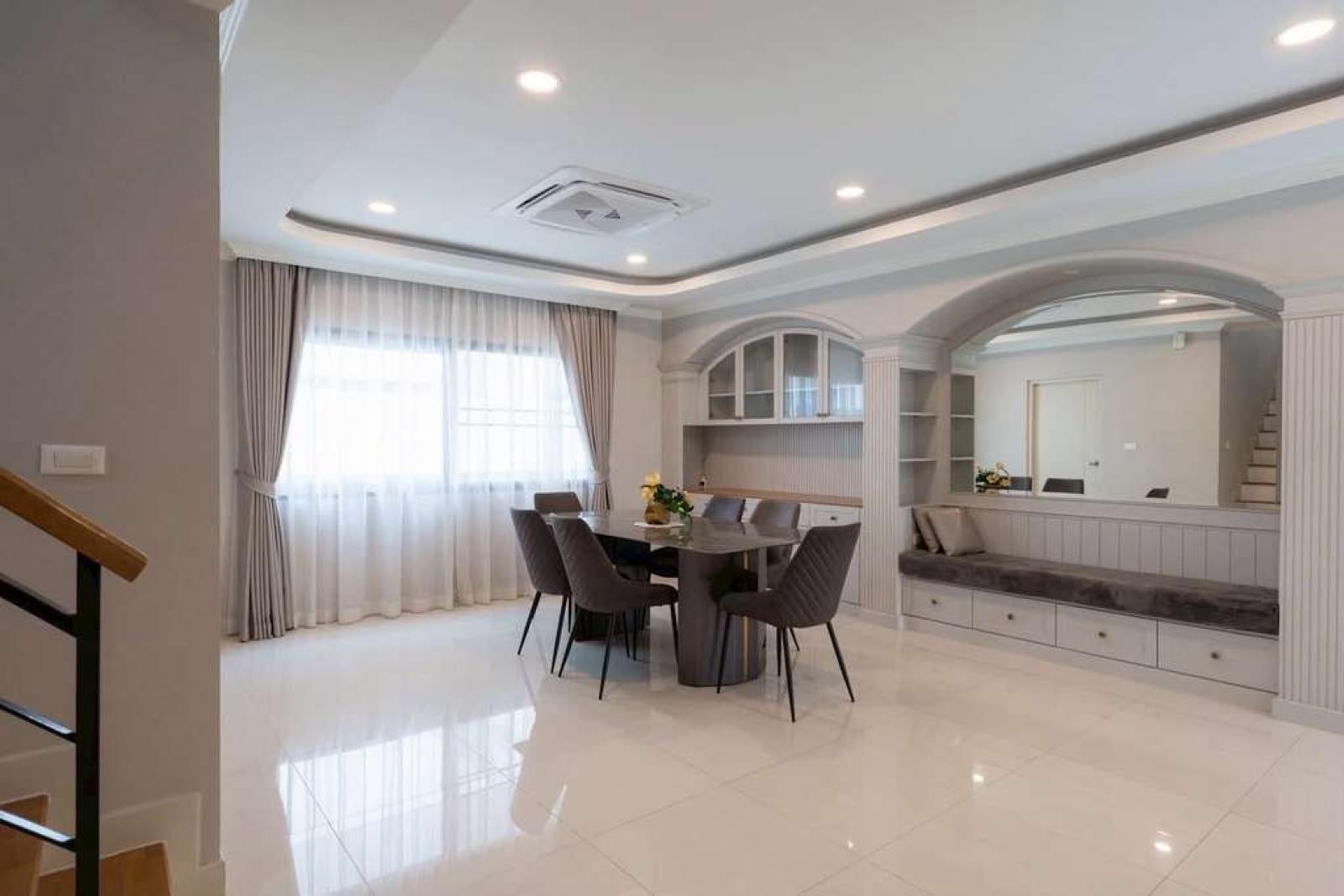 เซนโทร บางนา / 4 ห้องนอน (ให้เช่า), Centro Bangna / 4 Bedrooms (FOR RENT) DA059