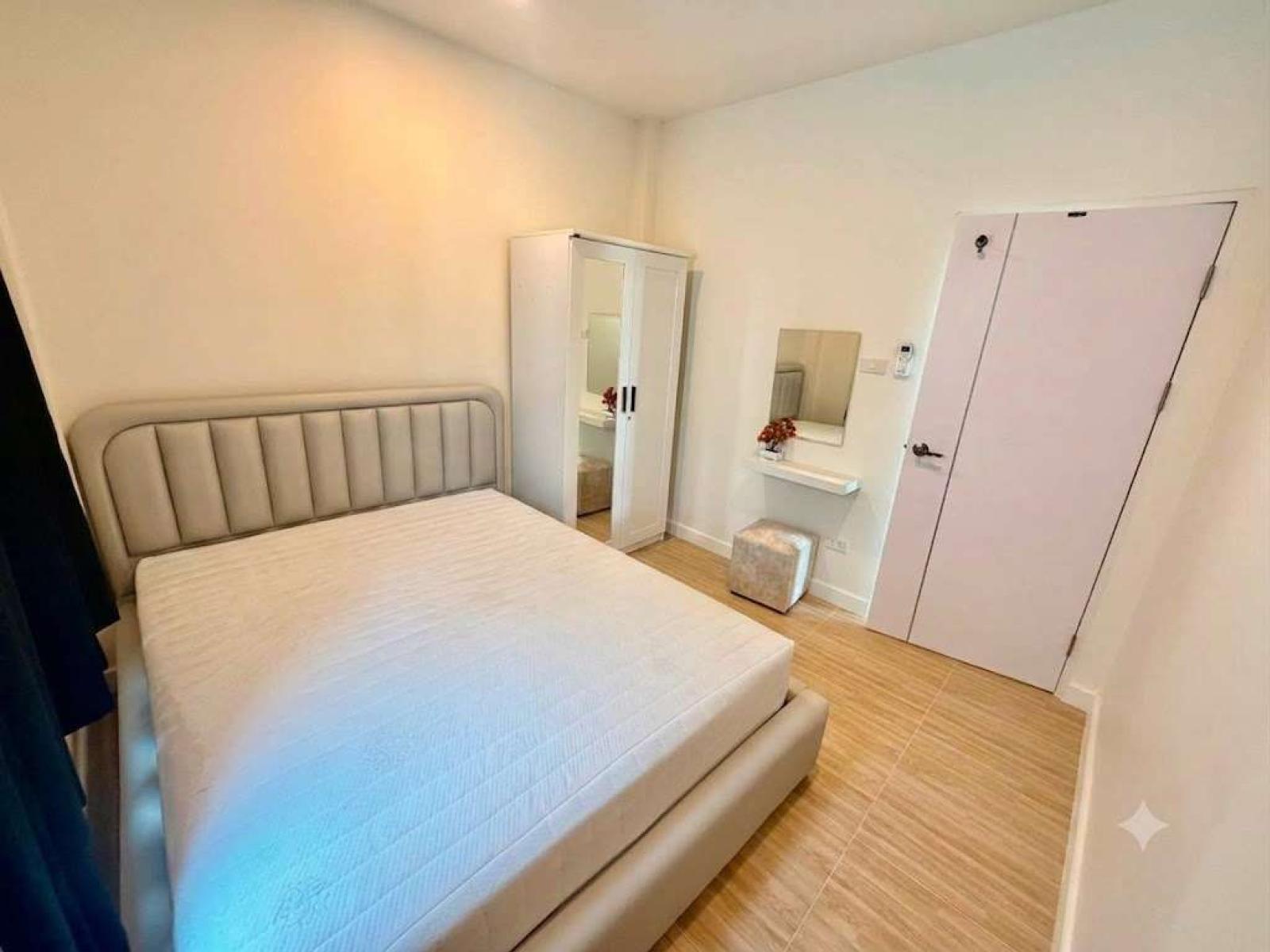 บ้านเดี่ยว ธนพล พร็อพเพอร์ตี้ / 4 ห้องนอน (ให้เช่า), Single house, Thanapol Property / 4 Bedrooms (FOR RENT) DA023