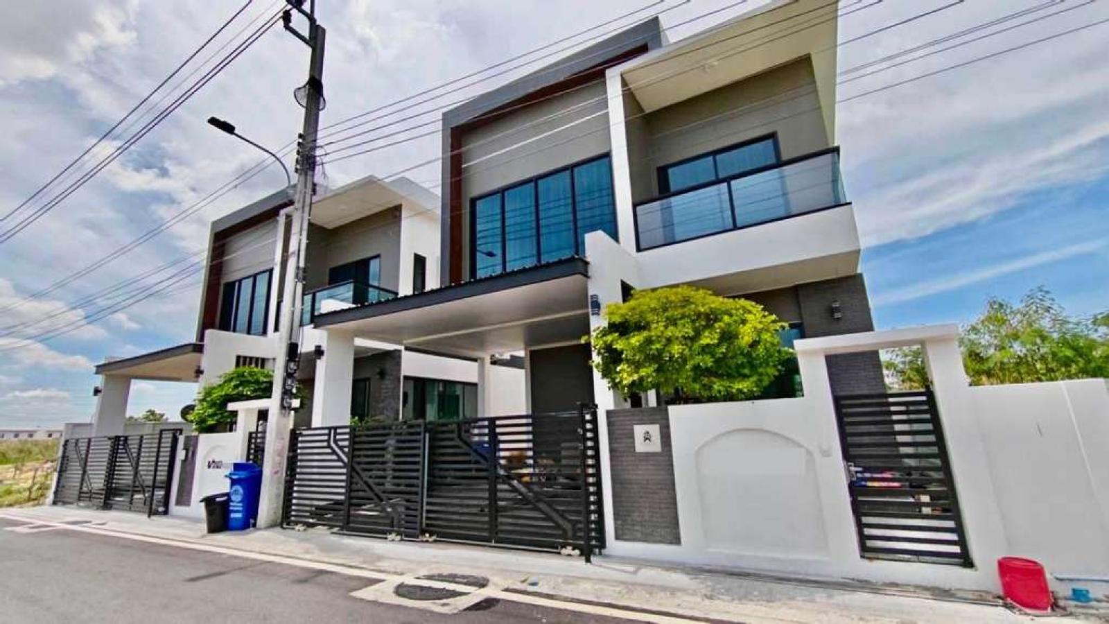 บ้านเดี่ยว ธนพล พร็อพเพอร์ตี้ / 4 ห้องนอน (ให้เช่า), Single house, Thanapol Property / 4 Bedrooms (FOR RENT) DA023