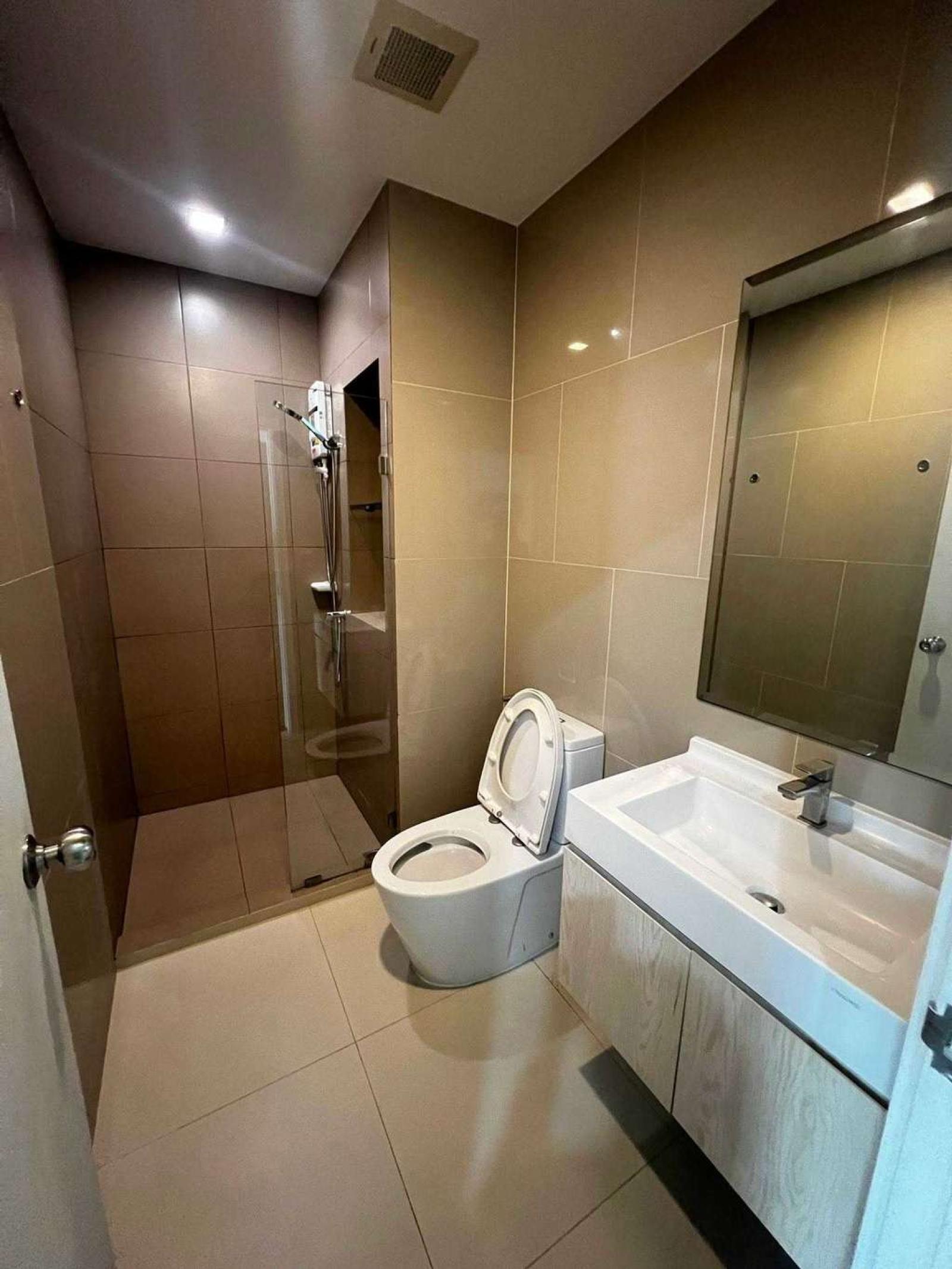 Rich Park @ Triple Station / 1 Bedroom (SALE WITH TENANT), ริชพาร์ค แอท ทริปเปิ้ล สเตชั่น / 1 ห้องนอน (ขายพร้อมผู้เช่า) PYN040