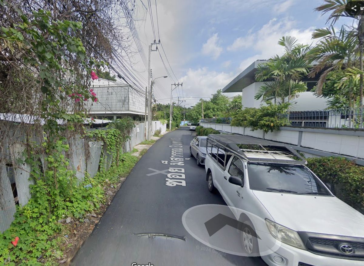 ที่ดิน 113 ตร.วา. ปรีดีพนมยงค์ 14 ซอยมีสุวรรณ 3 แยก 12 / (ขาย), Land 113 sq.wa. Pridi Banomyong 14 Soi Misuwan 3 Yaek 12 / (FOR SALE) PALM879
