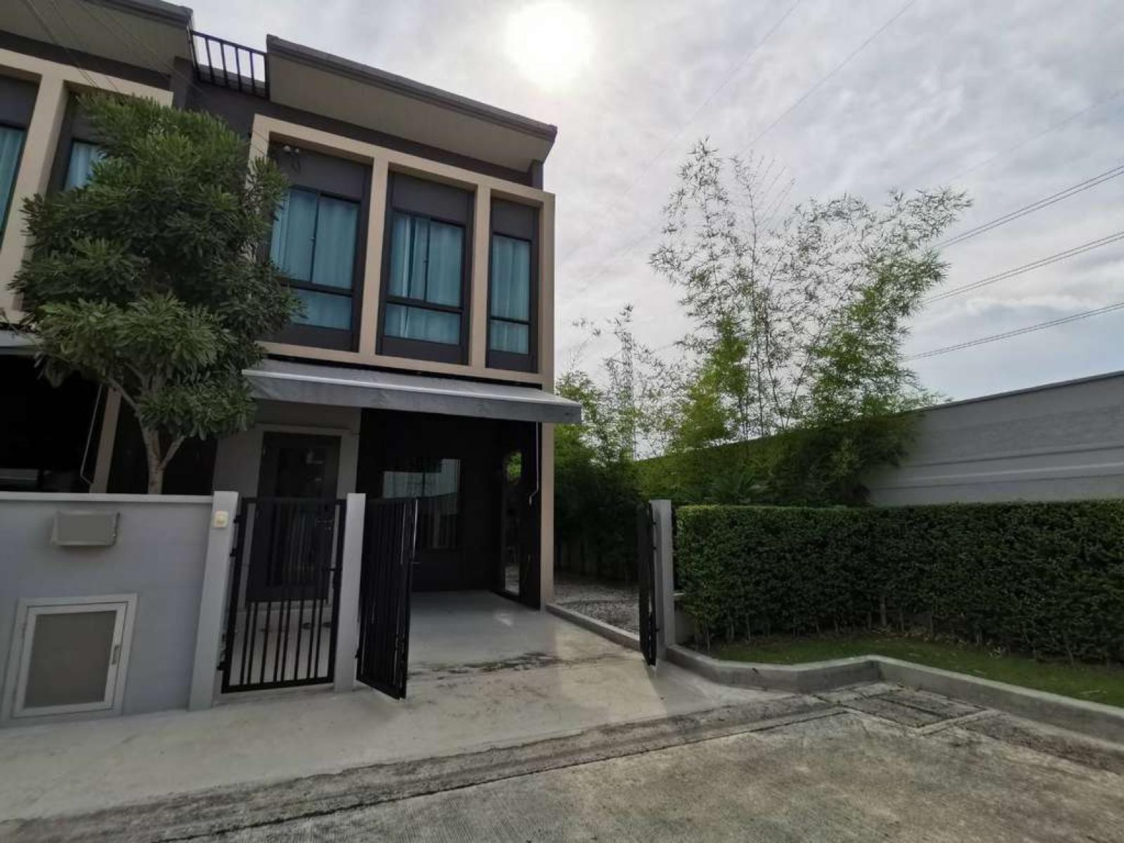 พลีโน่ สุขุมวิท-บางนา 4 / 3 ห้องนอน (ขายพร้อมผู้เช่า), Pleno Sukhumvit-Bangna 4 / 3 Bedrooms (SALE WITH TENANT) DA070