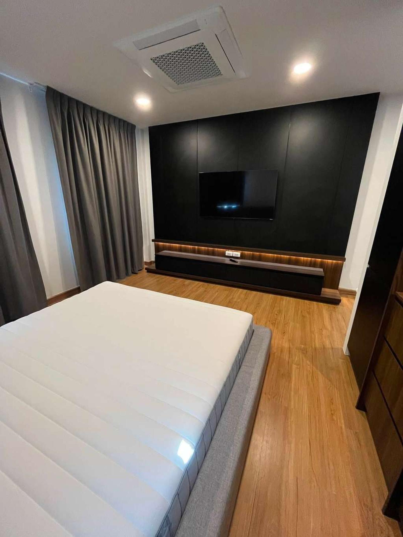 เซนโทร บางนา / 4 ห้องนอน (ให้เช่า), Centro Bangna / 4 Bedrooms (FOR RENT) DA071