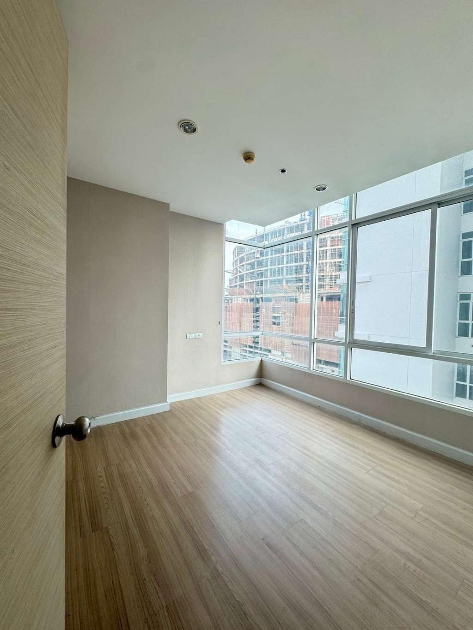 The Sky Sukhumvit / 1 Bedroom (FOR SALE), เดอะ สกาย สุขุมวิท / 1 ห้องนอน (ขาย) PYN068