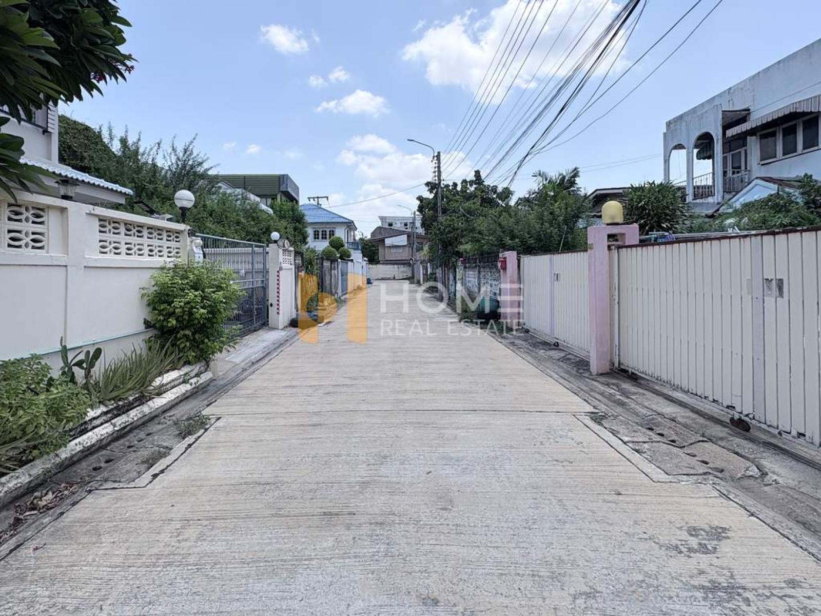 บ้านเดี่ยวนอกโครงการ ลาดพร้าว57 / 59 ตร.วา (ขาย), Detached house outside a housing project, Ladprao 57. / 59 Square Wa (FOR SALE) TPM434