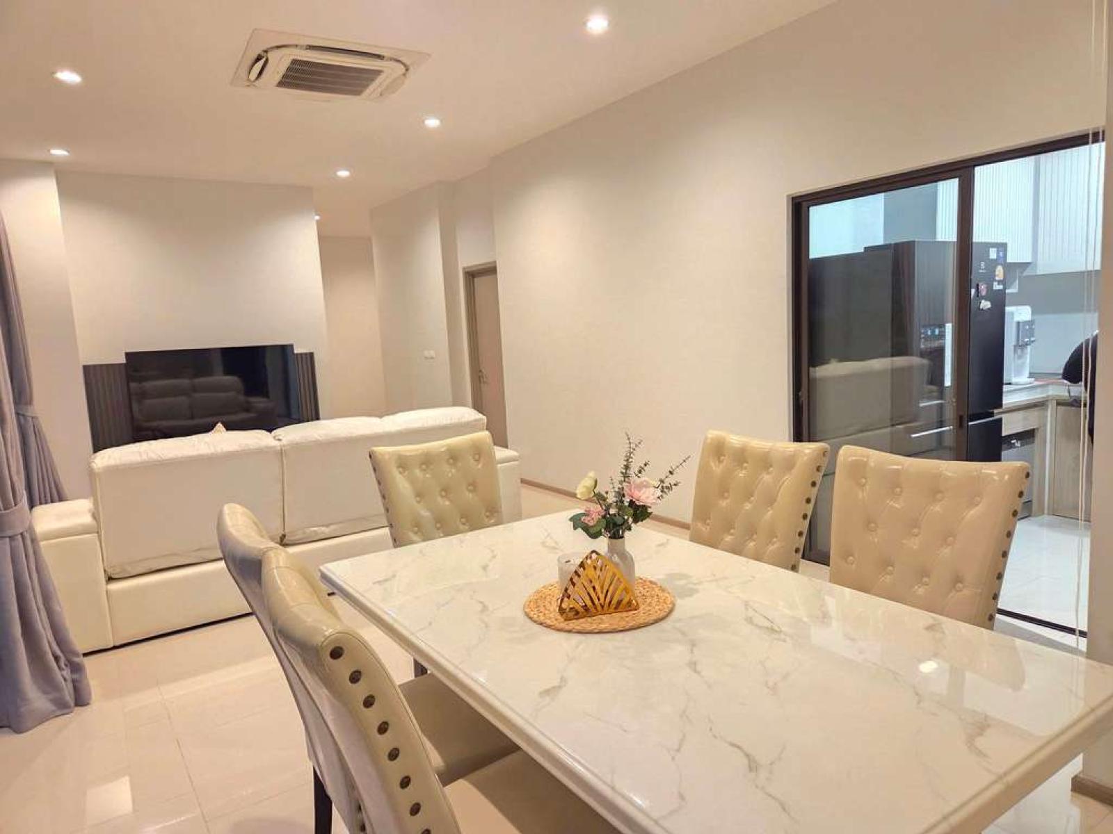 แอร์รี่ ศรีนครินทร์ - กรุงเทพกรีฑา / 5 ห้องนอน (ให้เช่า), AERIE Srinakarin - Krungthepkreetha / 5 Bedrooms (FOR RENT) BZD247