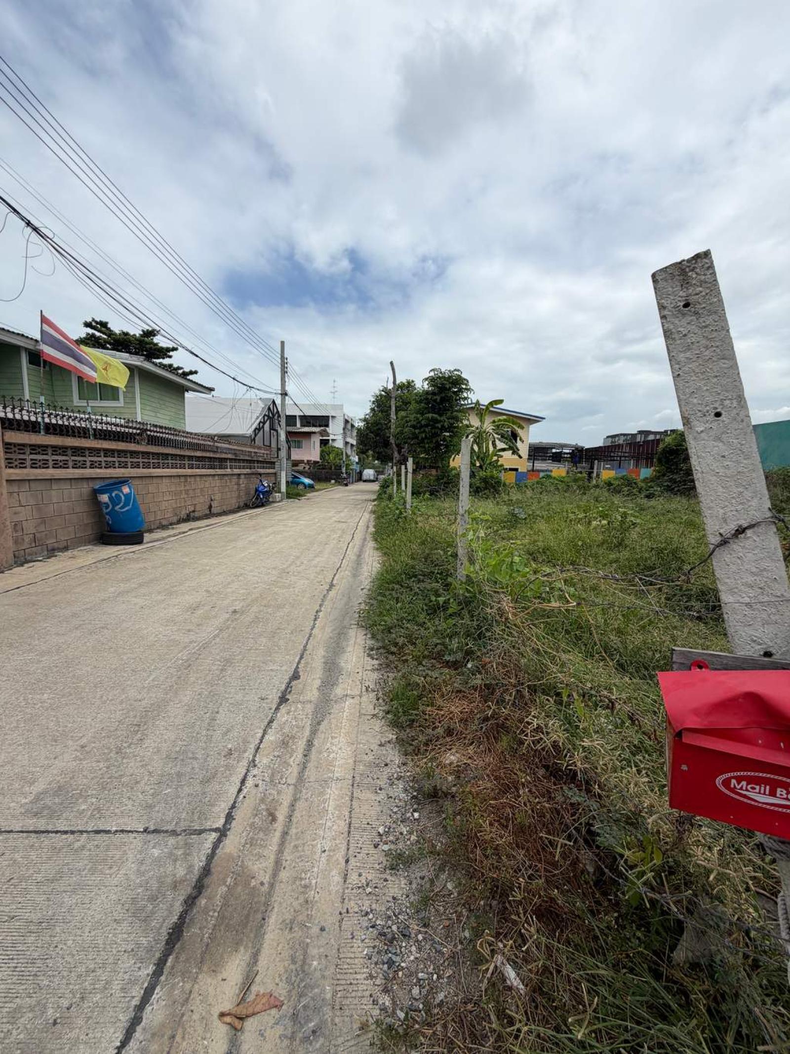ที่ดิน 104 ตร.ว. แบริ่ง 13 / 1 งาน 4 ตร.วา (ขาย), Land plot of 104 square wah, Bearing 13. / 4 Square Wa (FOR SALE) DA089