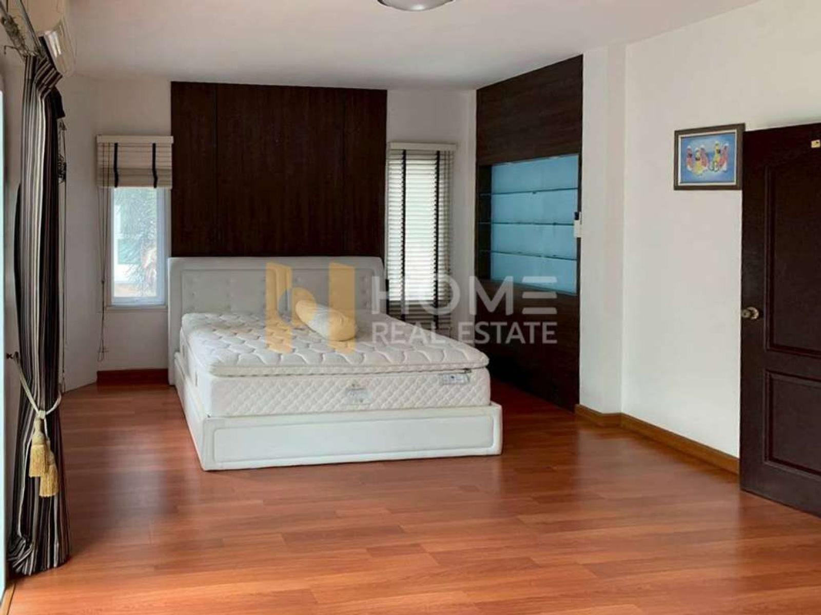 หมู่บ้านคาซาลูน่า / 3 ห้องนอน (ขาย), Casaluna Village / 3 Bedrooms (FOR SALE) YEAN242