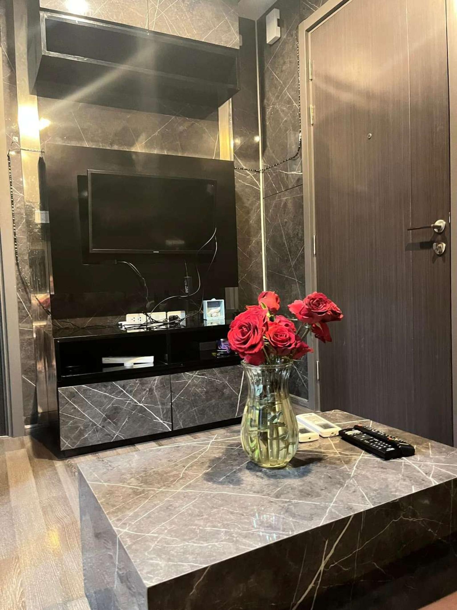 The Base Park East / 1 Bedroom (SALE WITH TENANT), เดอะเบส พาร์คอีสต์ / 1 ห้องนอน (ขายพร้อมผู้เช่า) PYN206