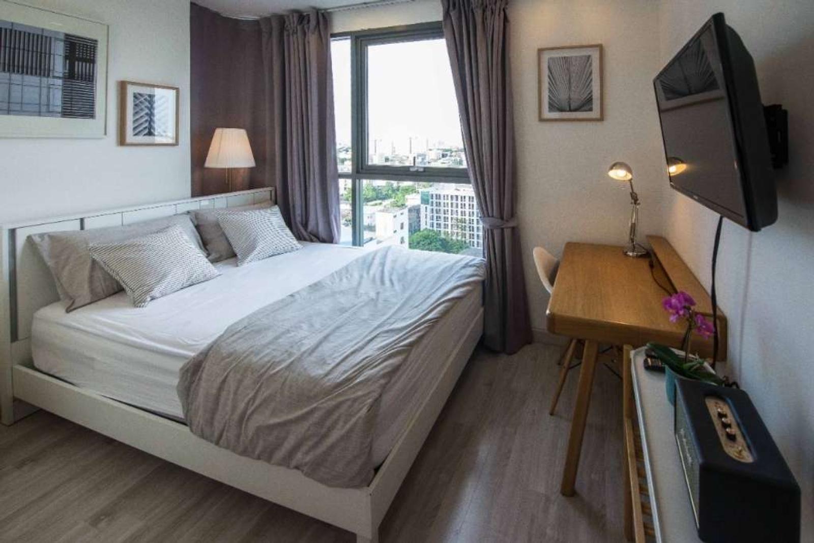 Ideo Mobi Sukhumvit 40 / 2 Bedrooms (SALE WITH TENANT), ไอดีโอ โมบิ สุขุมวิท 40 / 2 ห้องนอน (ขายพร้อมผู้เช่า) PYN212