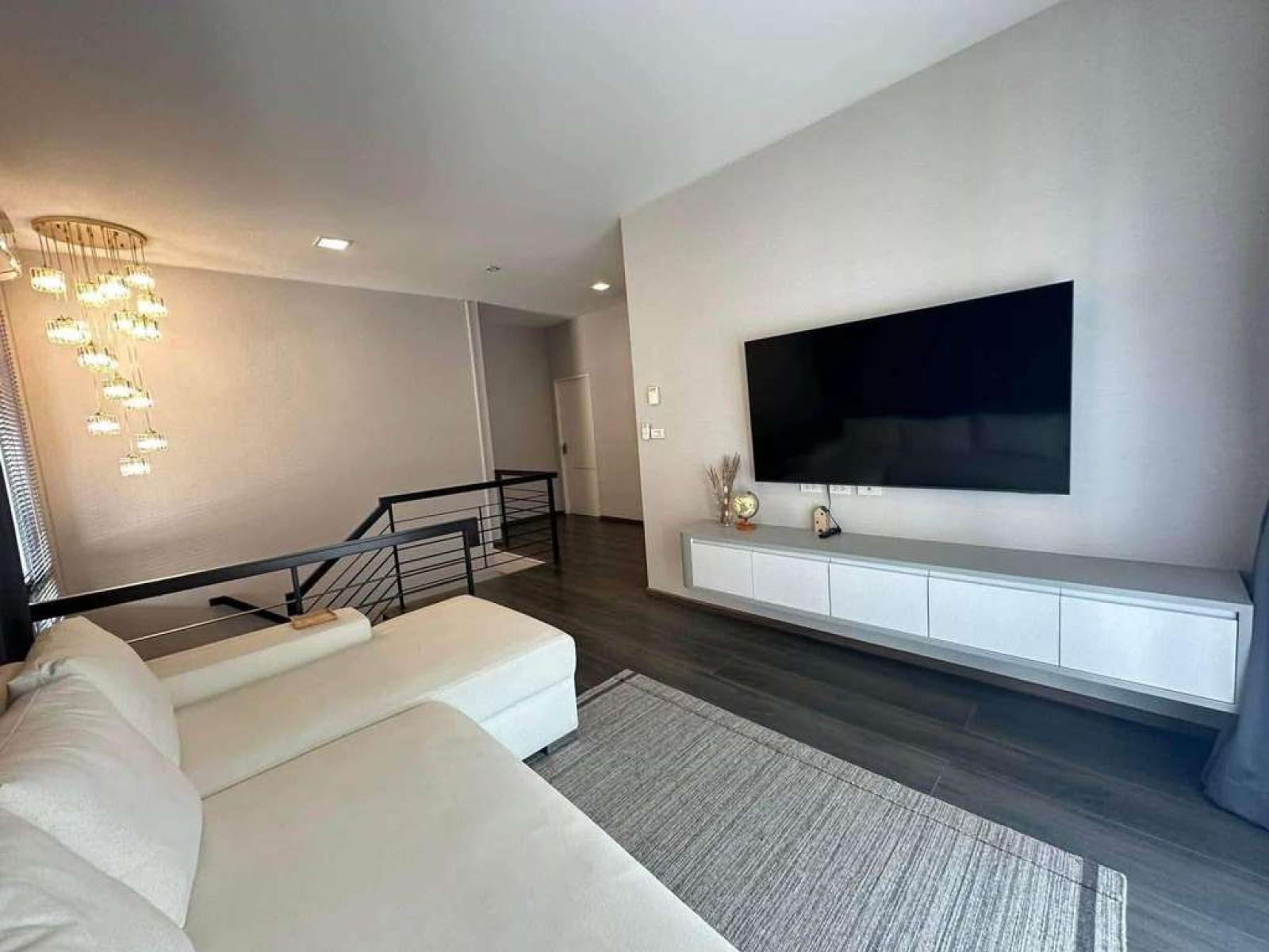มัณฑนา บางนา กม.7 / 4 ห้องนอน (ให้เช่า), Mantana Bangna Km.7 / 4 Bedrooms (FOR RENT) DA102