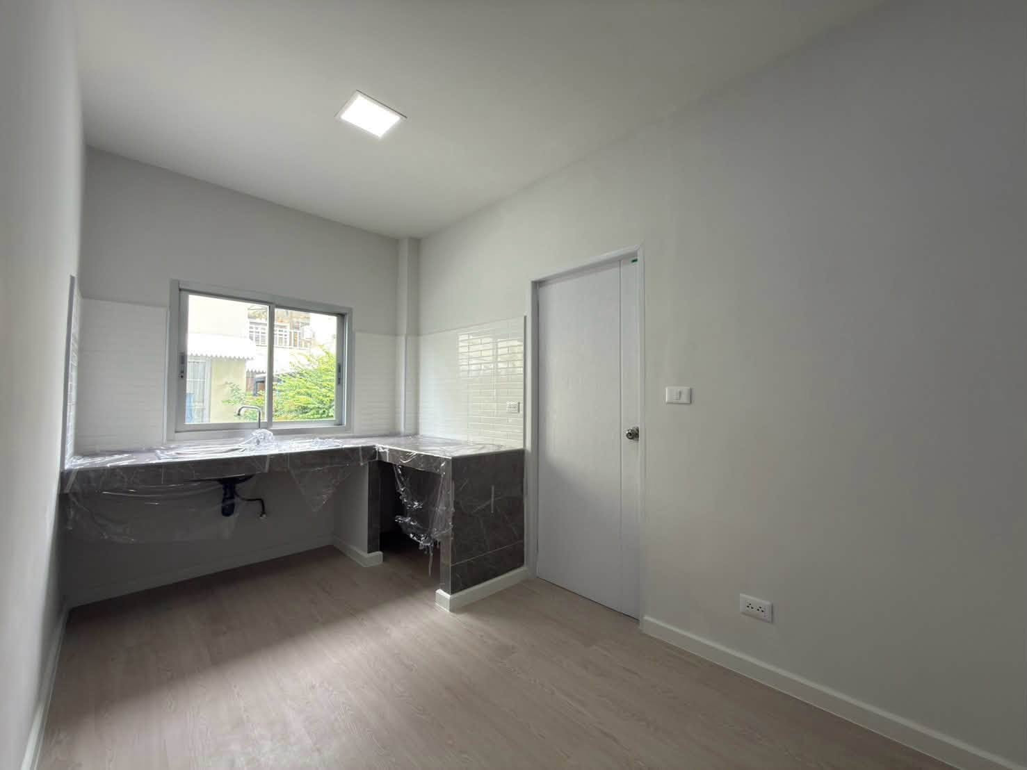 บ้านสวนราชา กรุงเทพกรีฑา ซอย 7 / 4 ห้องนอน (ขาย), Baan Suan Racha, Bangkok Kreetha Soi 7 / 4 Bedrooms (FOR SALE) BZD252