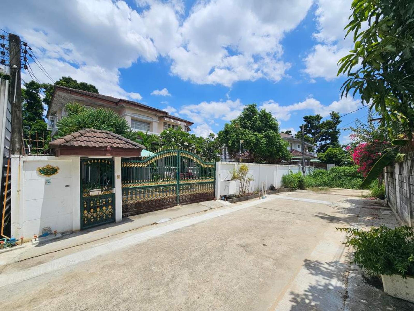 หมู่บ้าน ศรีนครพัฒนา 1 นวมินทร์ 24 / 3 ห้องนอน (ขาย), Sri Nakhon Phatthana 1 Village, Nawamin 24 / 3 Bedrooms (FOR SALE) TAN908