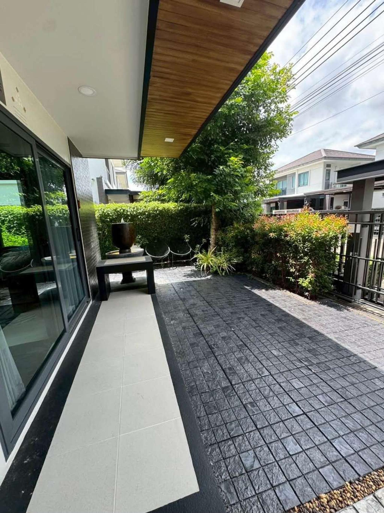 แกรนด์ บริทาเนีย บางนา กม.12 / 3 ห้องนอน (ขาย), Grand Britania Bangna KM.12 / 3 Bedrooms (FOR SALE) DA121