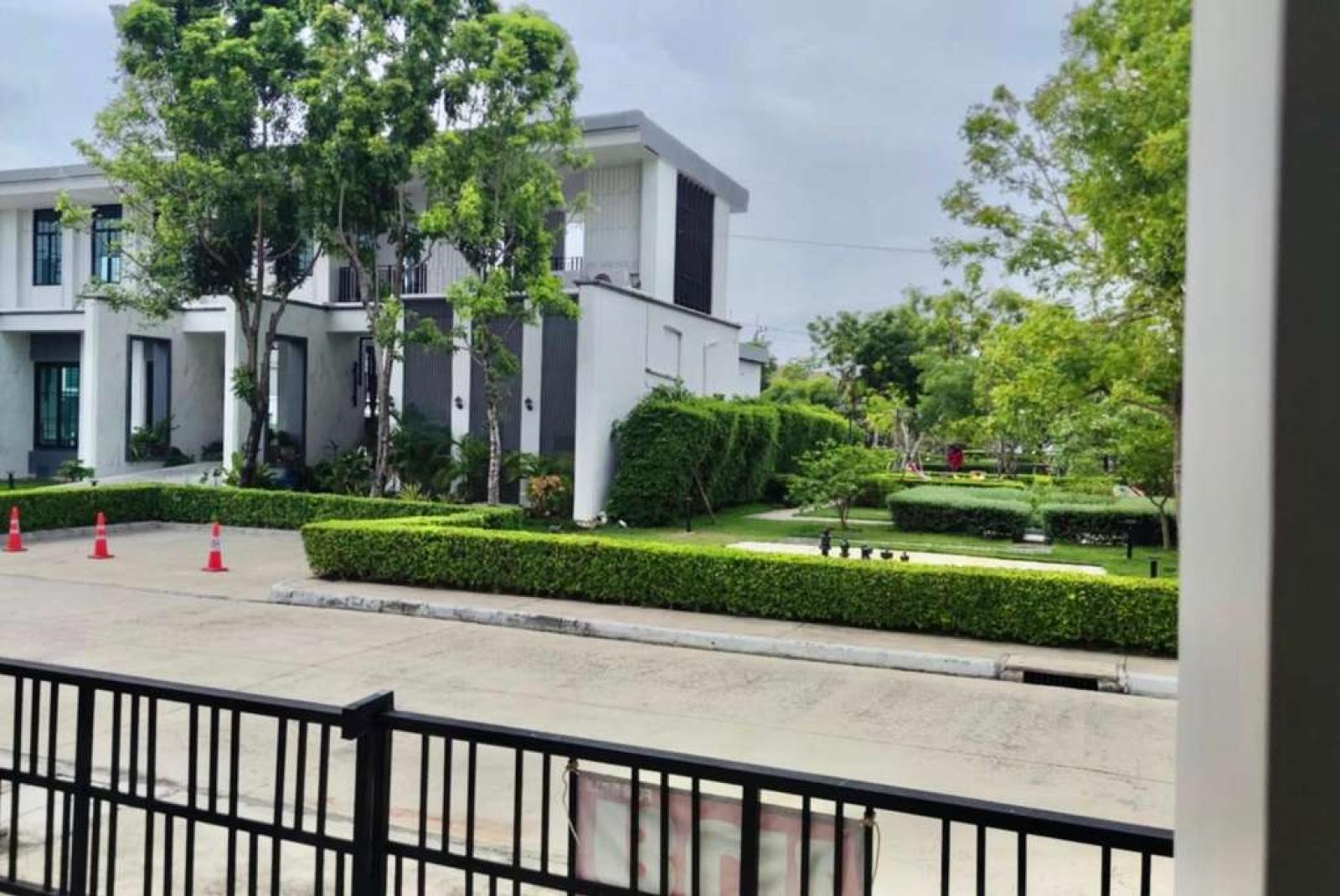 แกรนด์ พลีโน่ สุขสวัสดิ์ - พระราม 3 / 3 ห้องนอน (ขาย), Grande Pleno Suksawat - Rama 3 / 3 Bedrooms (FOR SALE) BNS234
