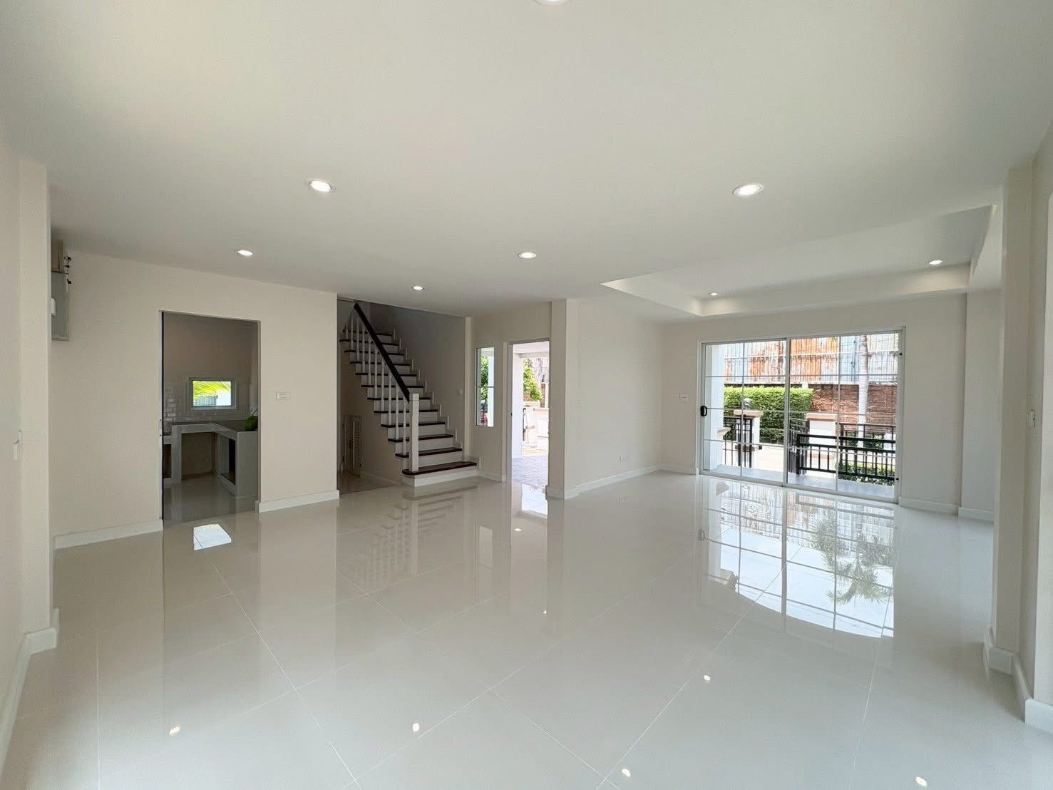 มัณฑนา ปิ่นเกล้า - พระราม5 / 3 ห้องนอน (ขาย), Mantana Pinklao - Rama 5 / 3 Bedrooms (FOR SALE) EARK097