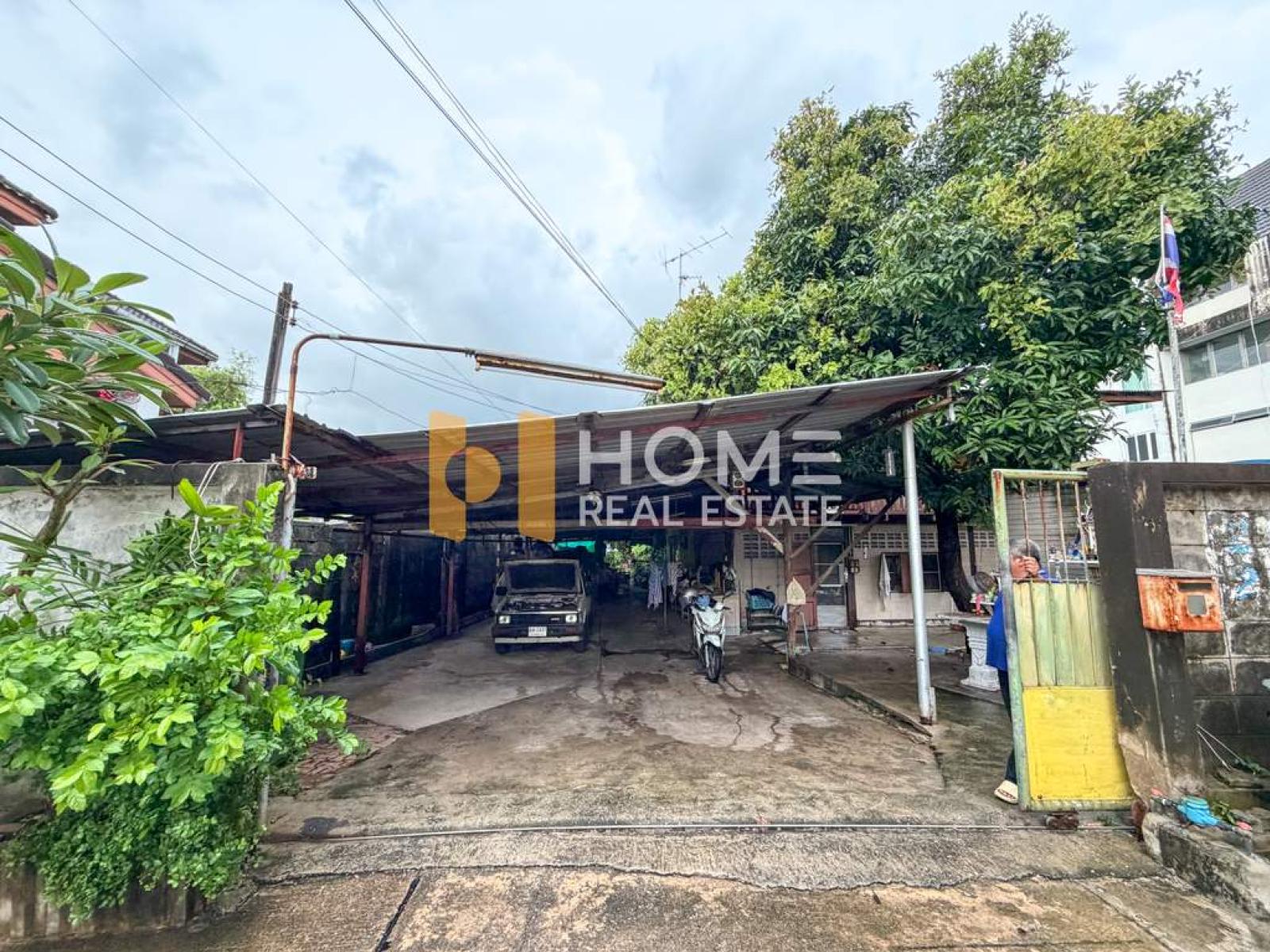 ที่ดิน 217ตร.ว. หมู่บ้านผกามาศ ปรีดีพนมยงค์ 26 / 217 ตร.วา (ขาย), Land plot of 217 square wah in Phakamart Village Pridi Phanomyong 26 / 217 Square Wa (FOR SALE) GNG211
